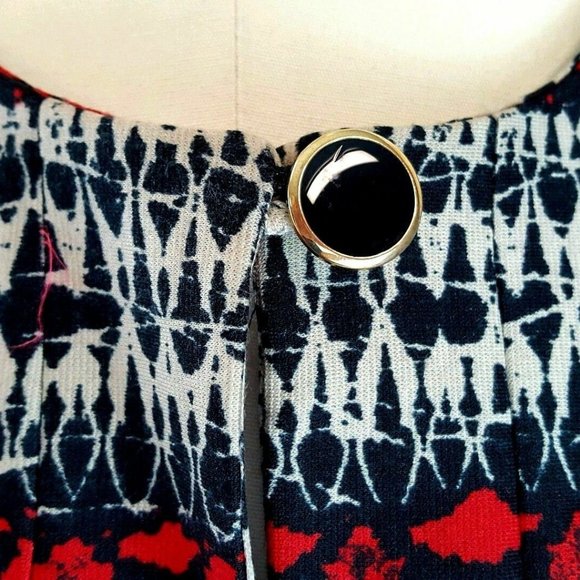 DN Design Pleated Cropped Jacket - Picture 6 of 8